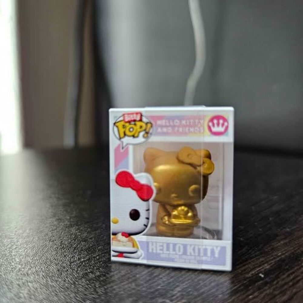 Funko Bitty Pop Hello Kitty Gold 1/32 Rare Factory Sealed | NEW